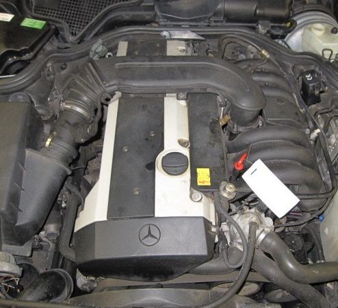  Mercedes Benz 104.945 :  3